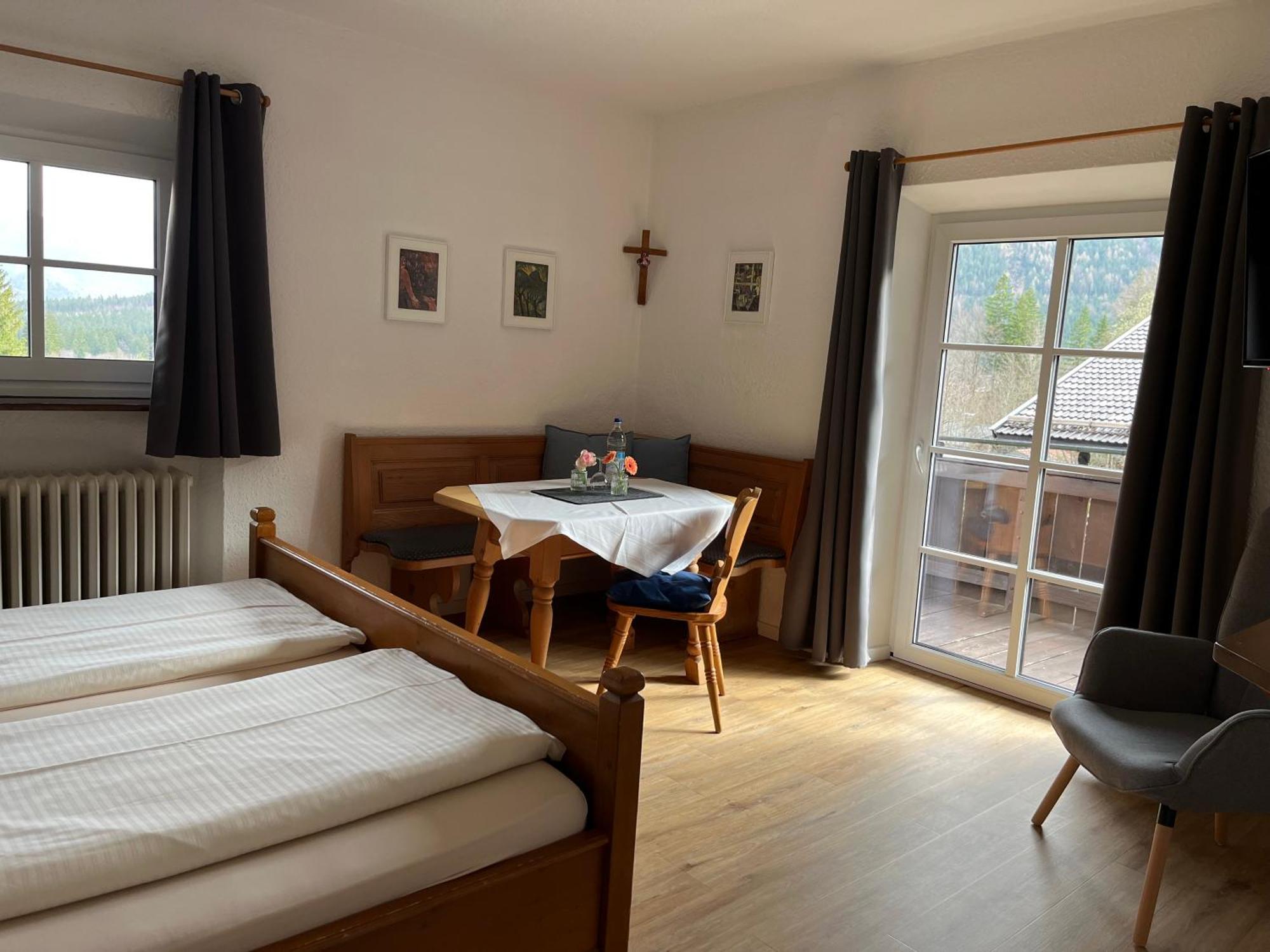 Gaestehaus Maria Theresia Apartment Schliersee