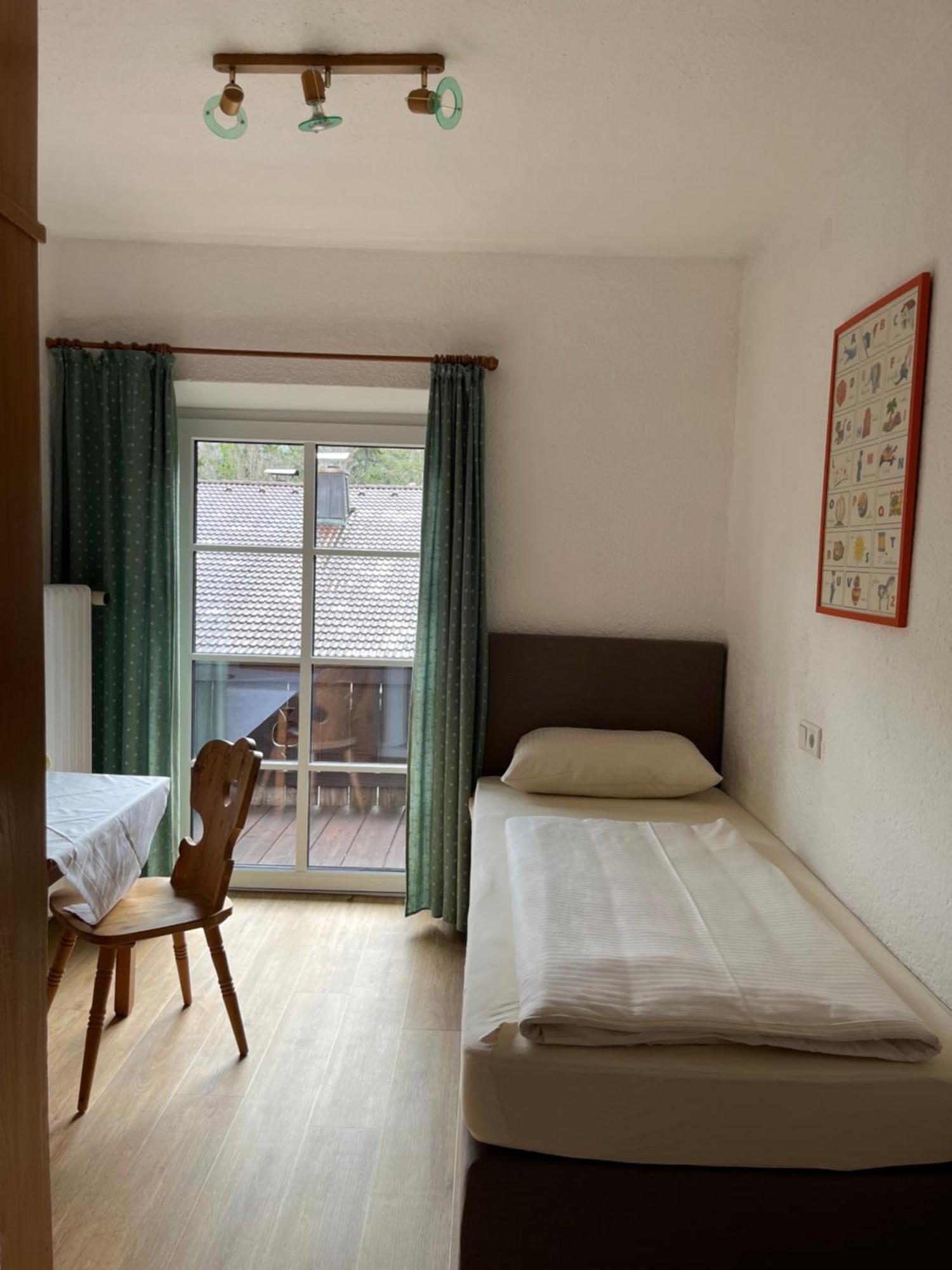 Gaestehaus Maria Theresia * Schliersee